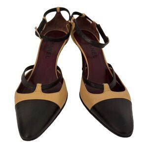 Chanel Beige & Black Captoe Vintage Y2K Mary Jane CC Buckle Pin Up Heels Pumps